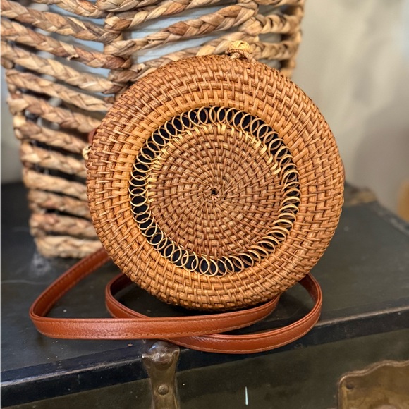 Handbags - Vintage Round Woven Rattan Bag - Brown